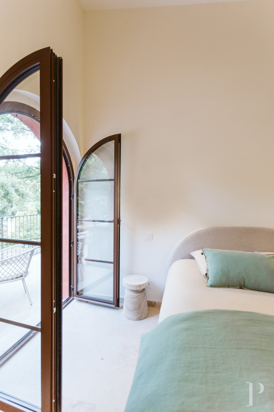 An estate dedicated to holidays and horse riding between Aubagne and Saint-Cyr-sur-Mer in the Bouches-du-Rhône department  - photo  n°19